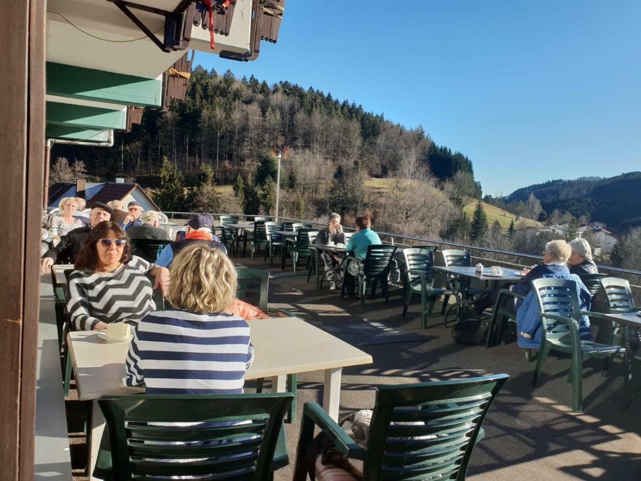 Hotel Cafe Waldeck Wuestenrot Bagian luar foto