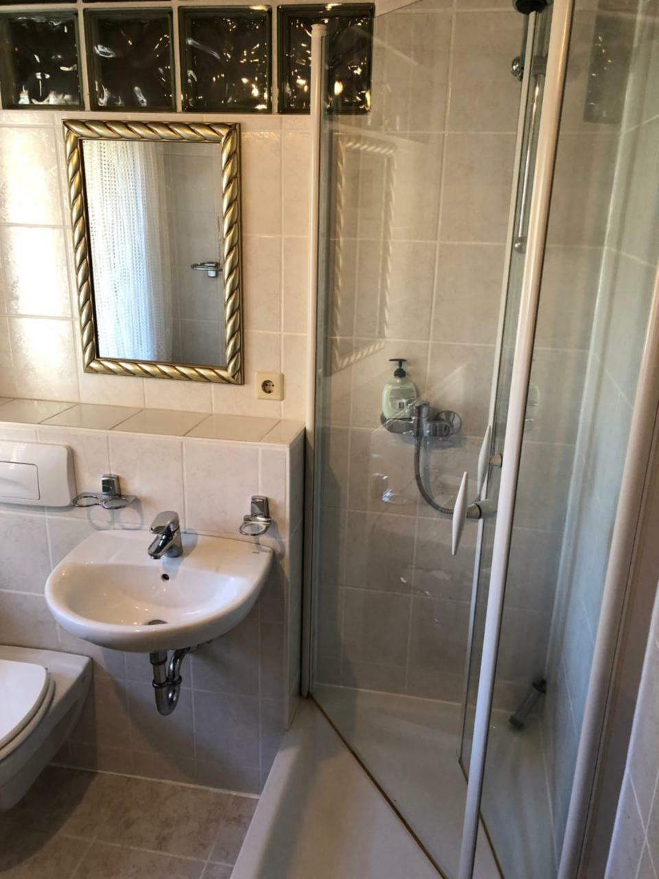 Hotel Cafe Waldeck Wuestenrot Bagian luar foto