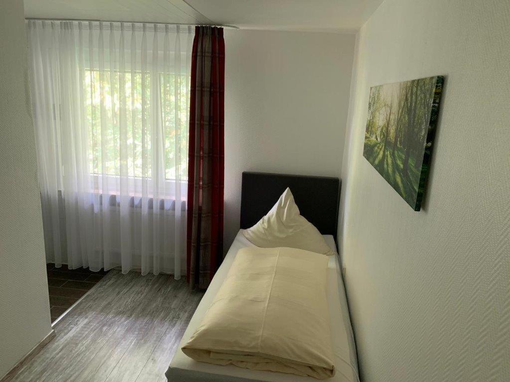 Hotel Cafe Waldeck Wuestenrot Bagian luar foto